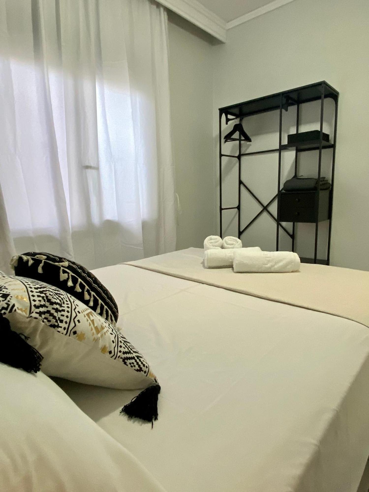 Peramore Apartment Néa Péramos Екстериор снимка