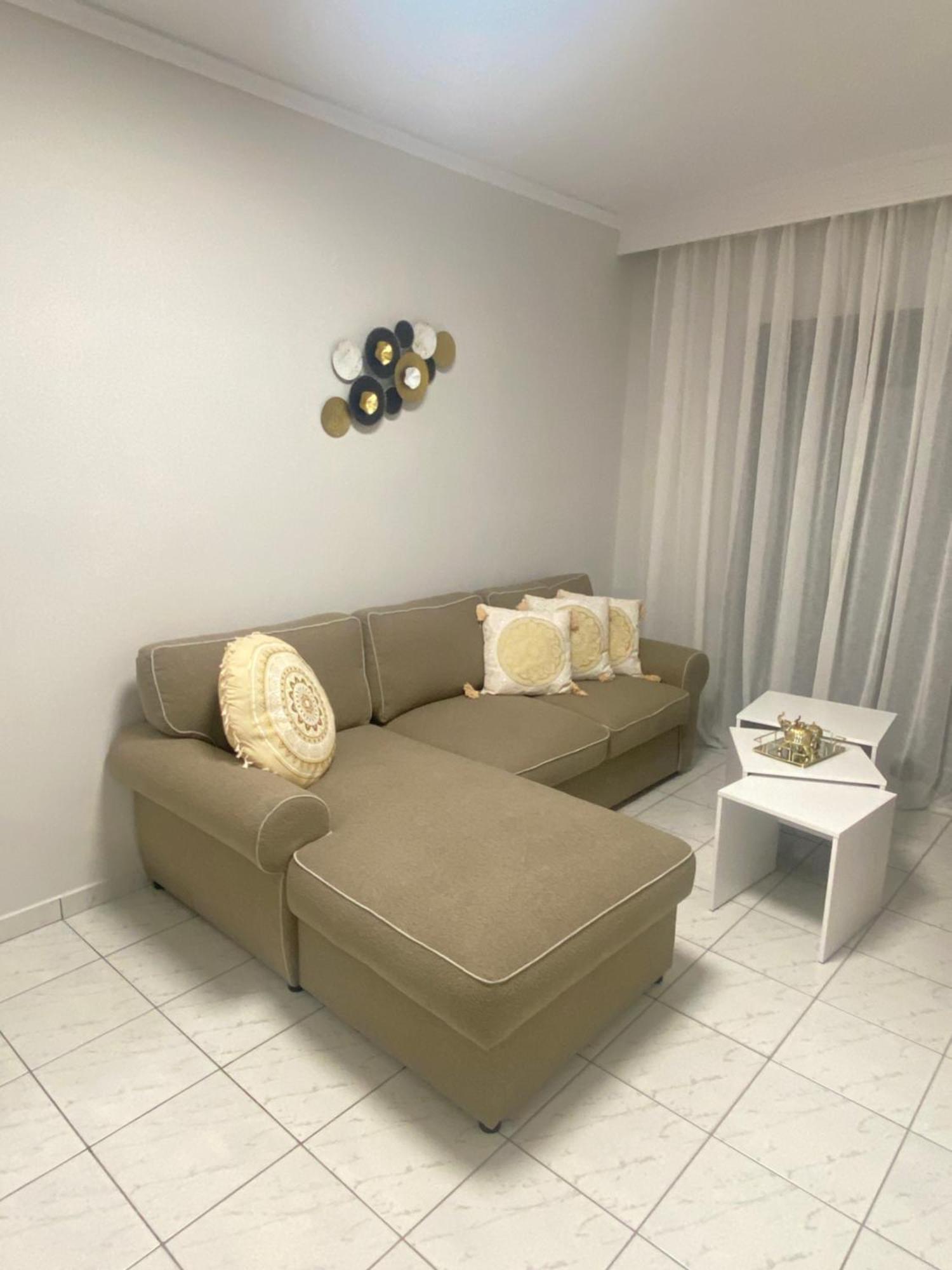 Peramore Apartment Néa Péramos Екстериор снимка